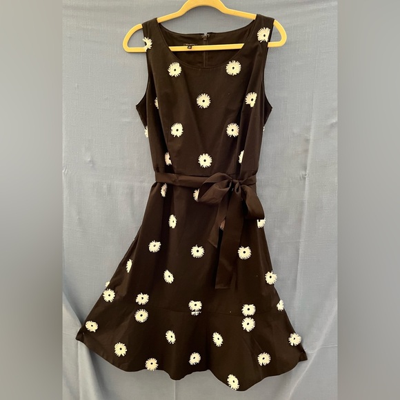 Adorable Talbots fit and flair dress. Black and white. Perfect condition! - Picture 2 of 7